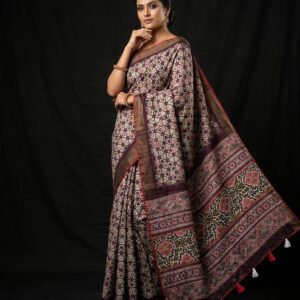 panzora woman's silk blend digital print saree